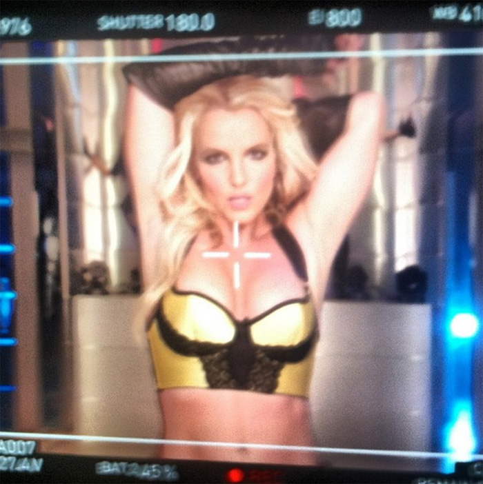 Britney Spears Presume Cuerpazo De Bikini En Nuevas Fotos Foto 2